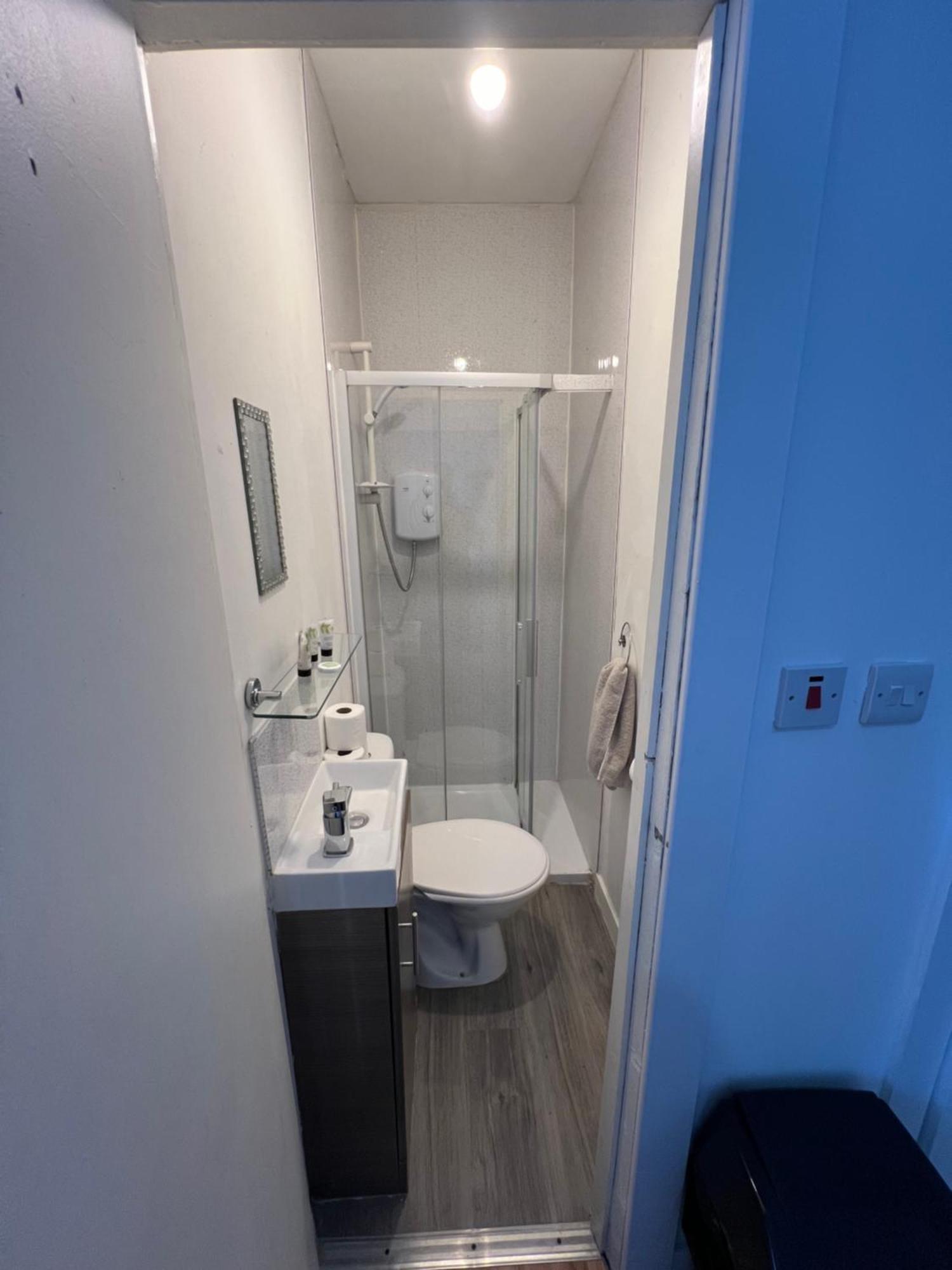 Great Western Road Studio With En Suite Glasgow Exterior foto